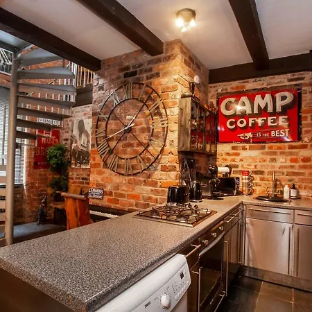 1 The Old Mill, Lady Pecketts Yard * York